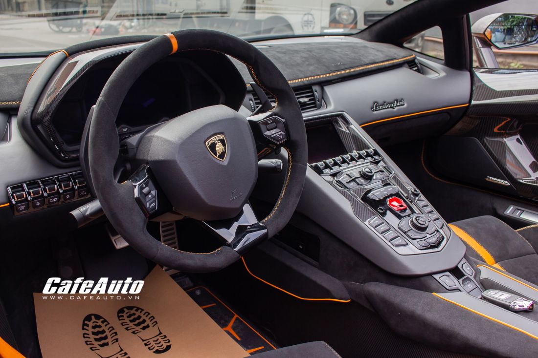 Total 54 Images Aventador Svj Roadster Interior Br Thptnvk Edu Vn